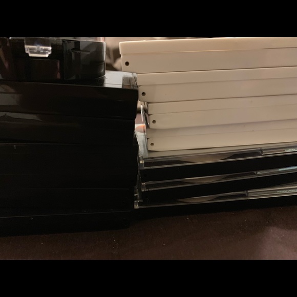 Revlon - Picture 2 of 2